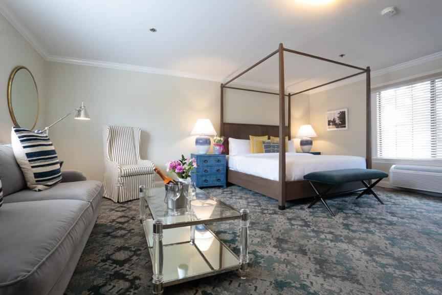 Southampton Inn Hotel